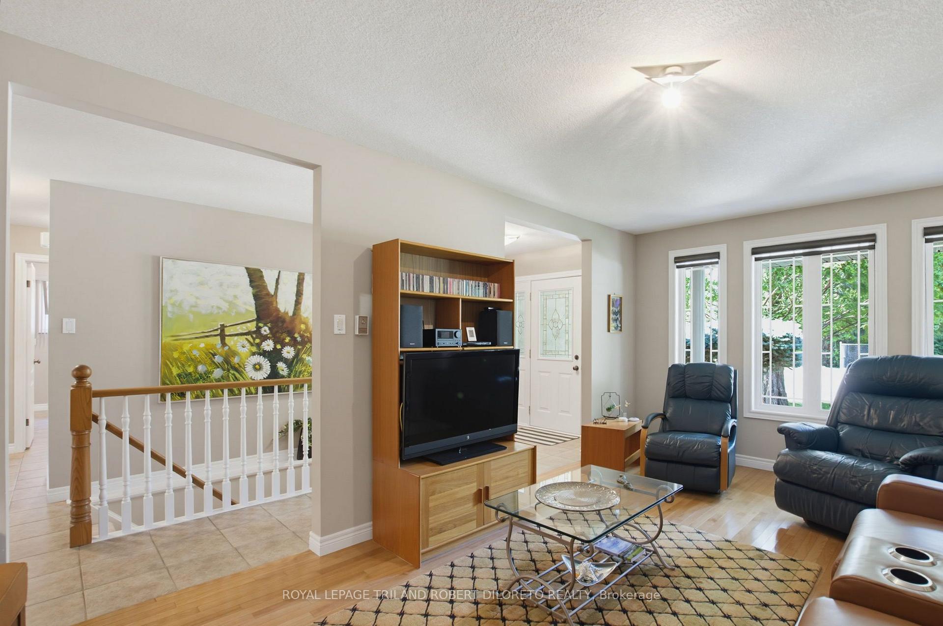 Photo 20 of 9989 Oxbow Drive, Middlesex Centre, Komoka — HOMEH