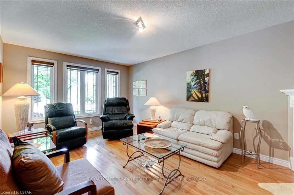 Photo 9 of 9989 Oxbow Drive, Middlesex Centre, Komoka — HOMEH
