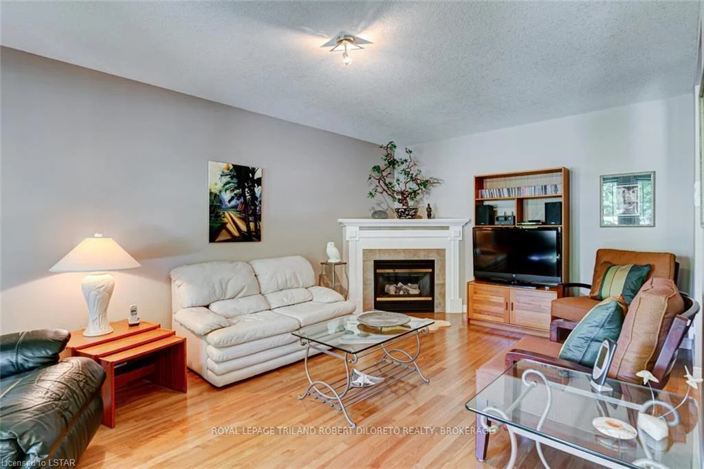 Photo 11 of 9989 Oxbow Drive, Middlesex Centre, Komoka — HOMEH