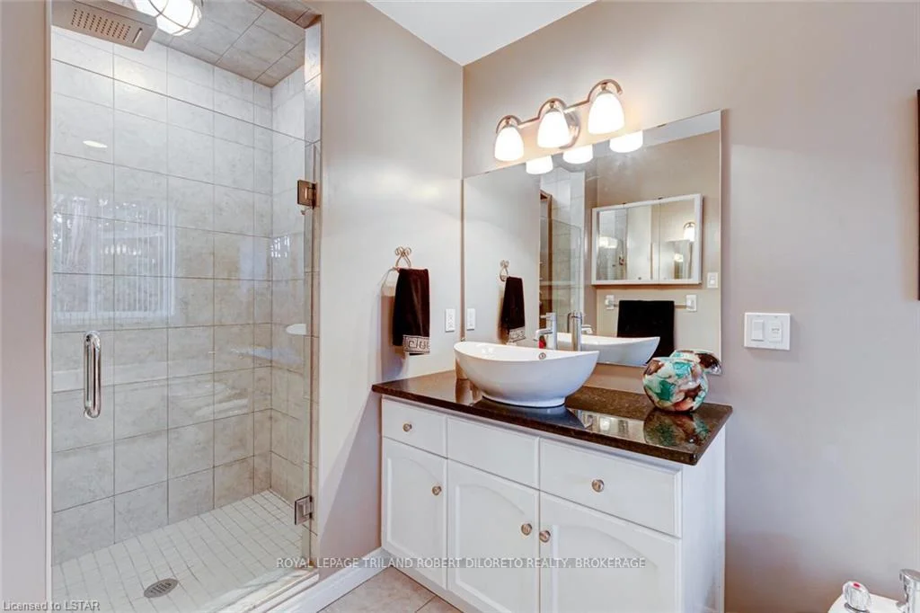 Photo 48 of 9989 Oxbow Drive, Middlesex Centre, Komoka — HOMEH