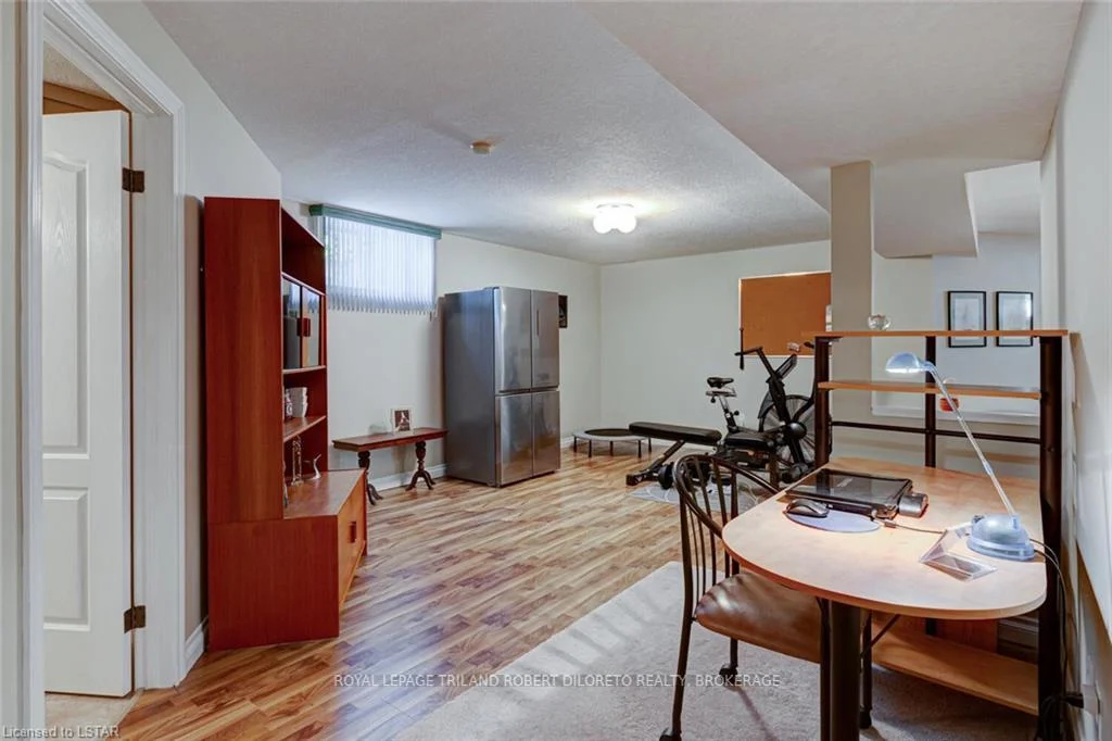 Photo 57 of 9989 Oxbow Drive, Middlesex Centre, Komoka — HOMEH