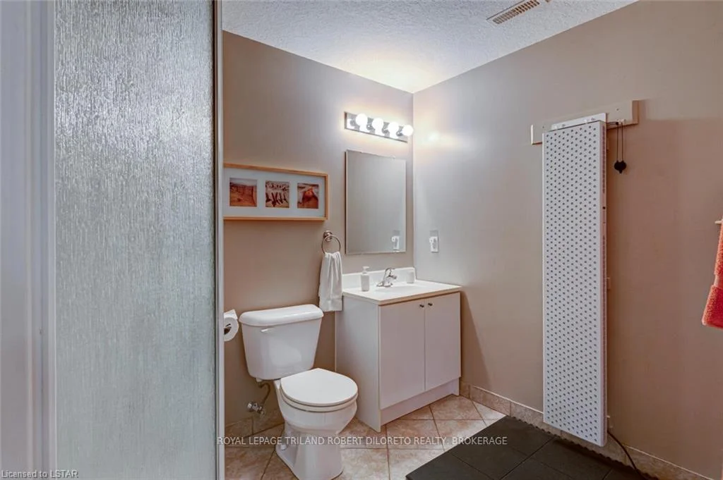 Photo 61 of 9989 Oxbow Drive, Middlesex Centre, Komoka — HOMEH