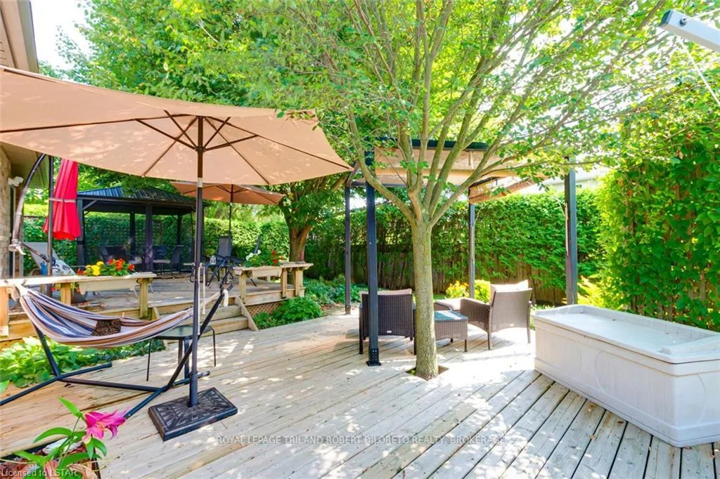 Photo 82 of 9989 Oxbow Drive, Middlesex Centre, Komoka — HOMEH