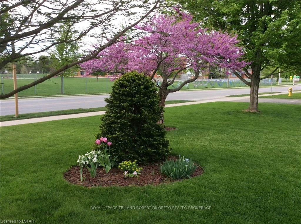 Photo 89 of 9989 Oxbow Drive, Middlesex Centre, Komoka — HOMEH