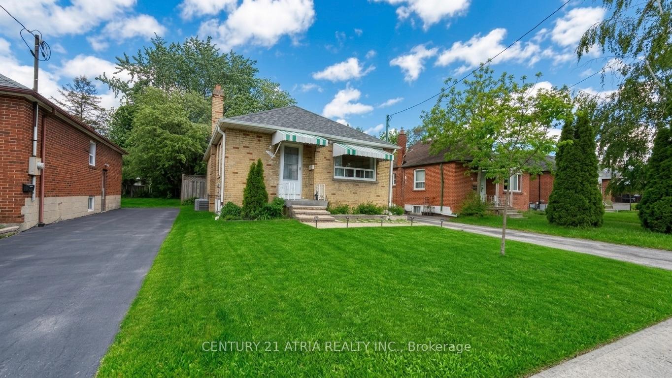 Photo 2 of 115 Ellington Drive, Scarborough, Wexford-Maryvale — HOMEH