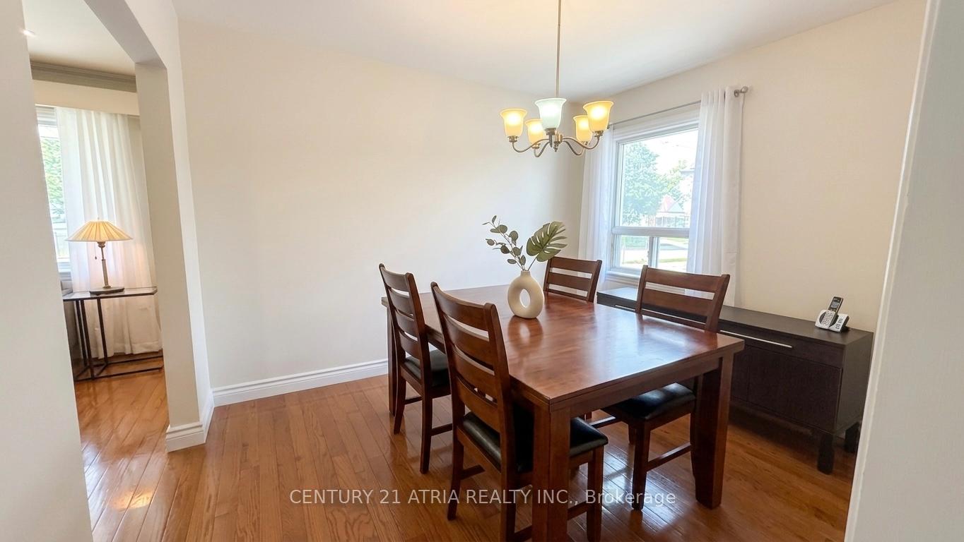 Photo 4 of 115 Ellington Drive, Scarborough, Wexford-Maryvale — HOMEH