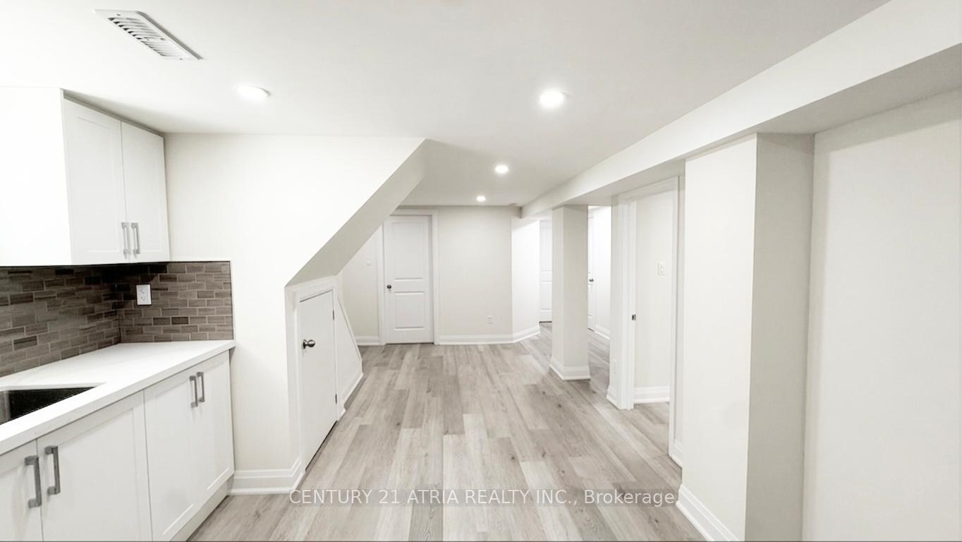Photo 12 of 115 Ellington Drive, Scarborough, Wexford-Maryvale — HOMEH