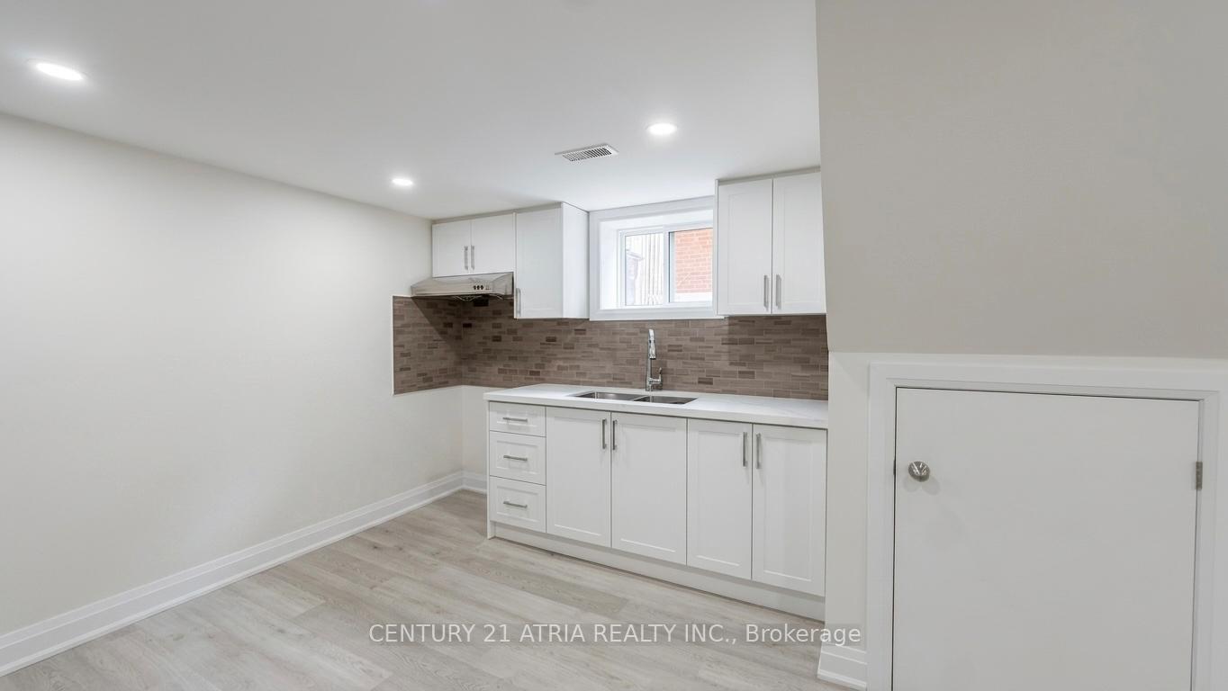 Photo 13 of 115 Ellington Drive, Scarborough, Wexford-Maryvale — HOMEH