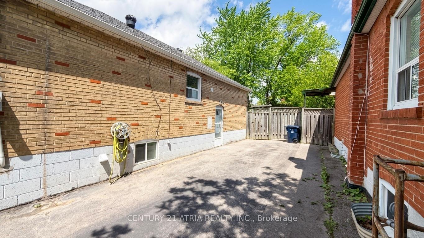Photo 21 of 115 Ellington Drive, Scarborough, Wexford-Maryvale — HOMEH