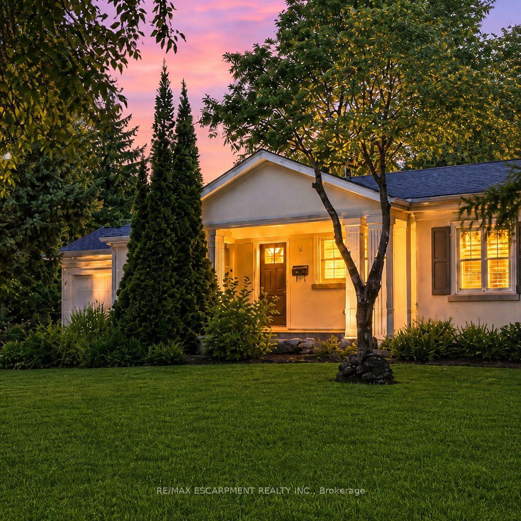 Front of 1273 Clarkson Road N