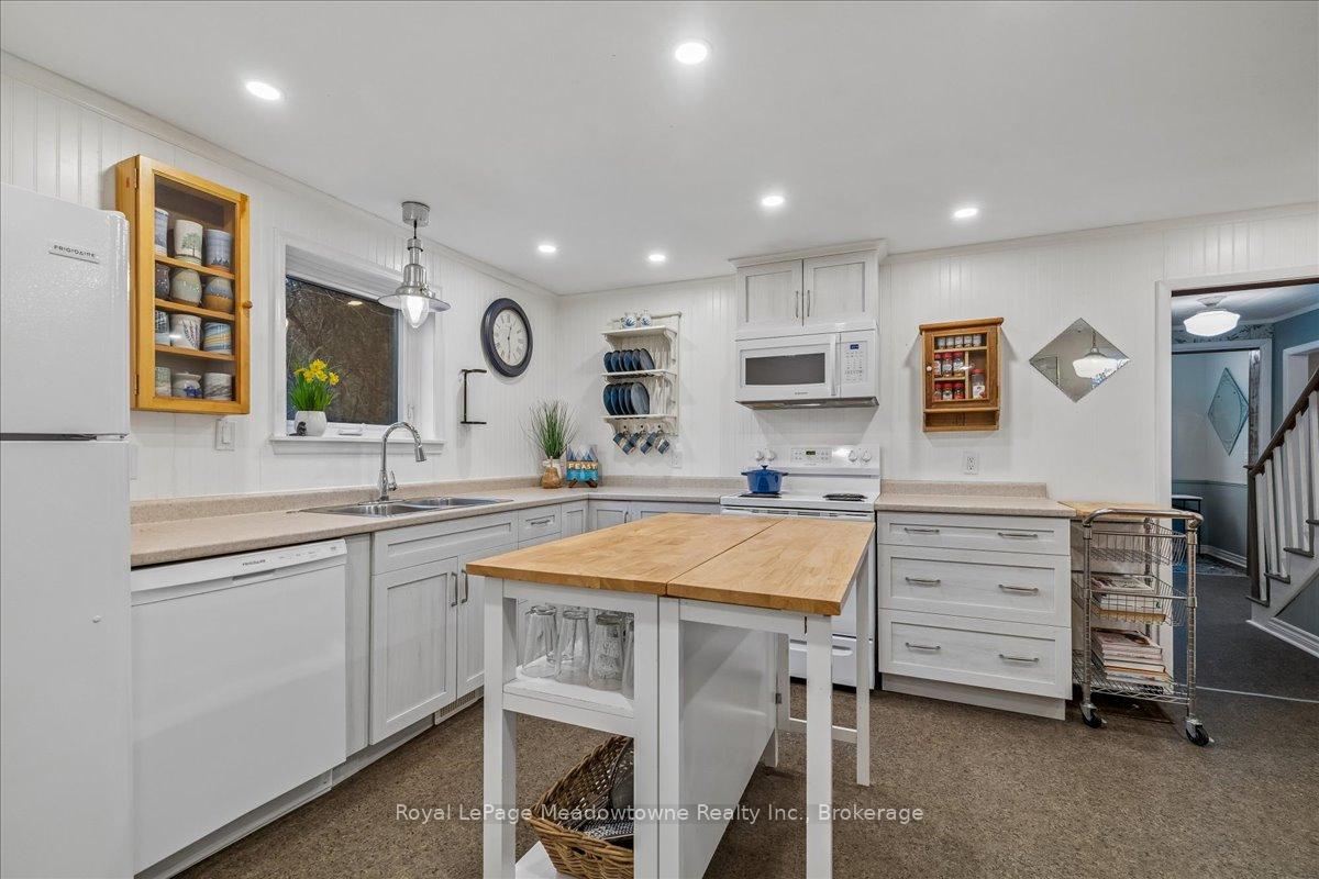 Photo 25 of 11024 First Line Nassagaweya, Milton, Moffat — HOMEH