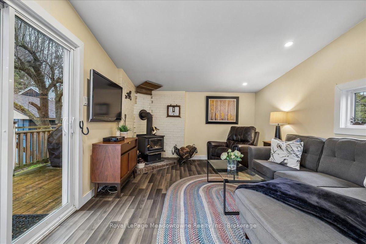 Photo 27 of 11024 First Line Nassagaweya, Milton, Moffat — HOMEH
