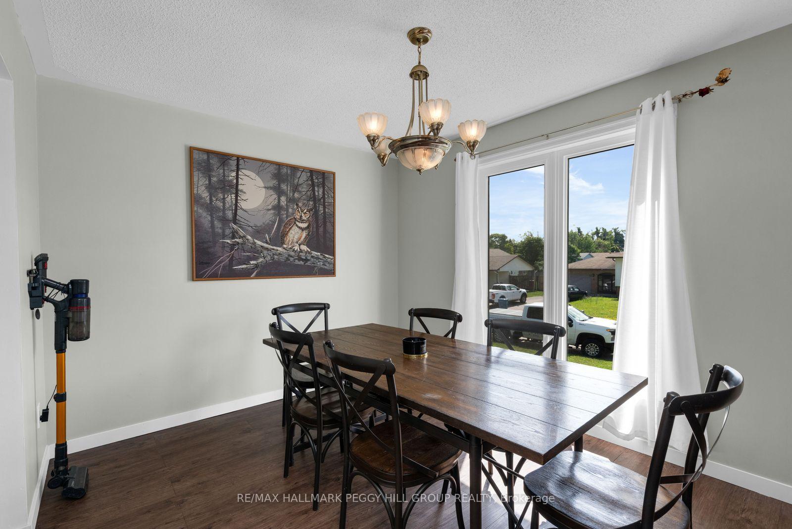 Photo 3 of 6 Cindy Lee Crescent, Orillia — HOMEH