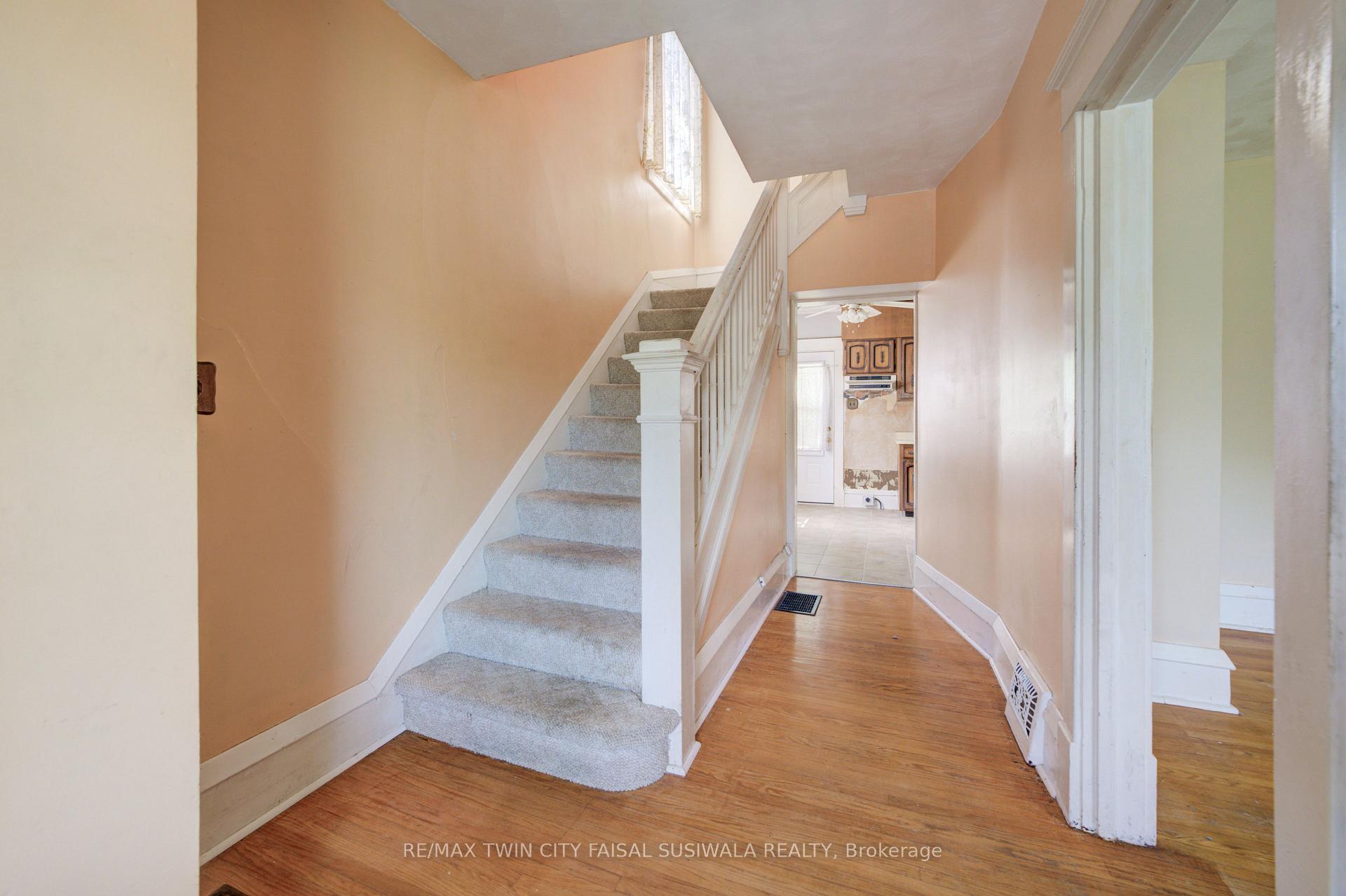Photo 9 of 2 Samuelson Street, Cambridge, City Core/Wellington — HOMEH