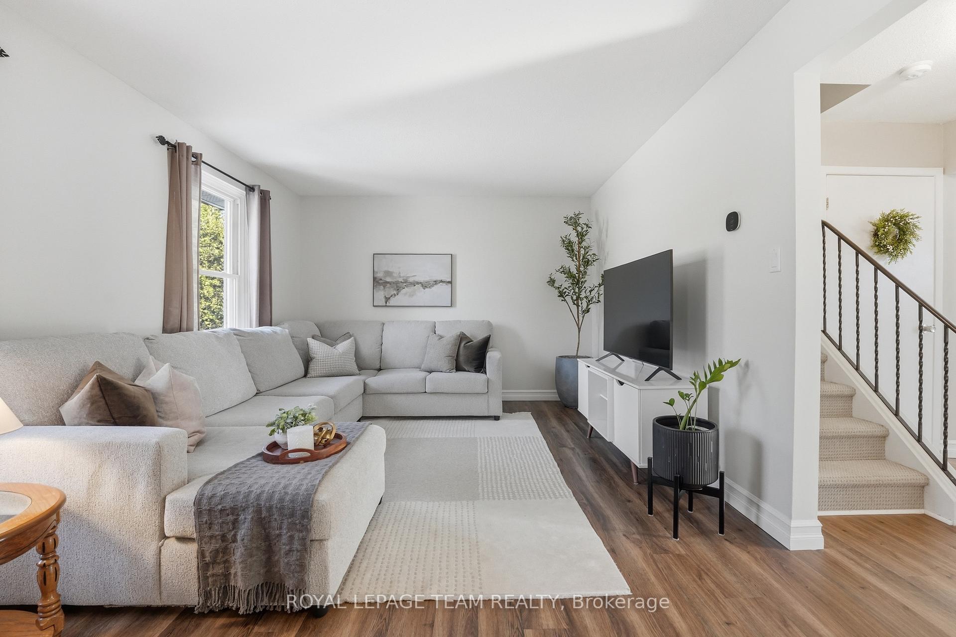 Photo 13 of 67 Castlefrank Road, Ottawa, Kanata - Glencairn/Hazeldean — HOMEH