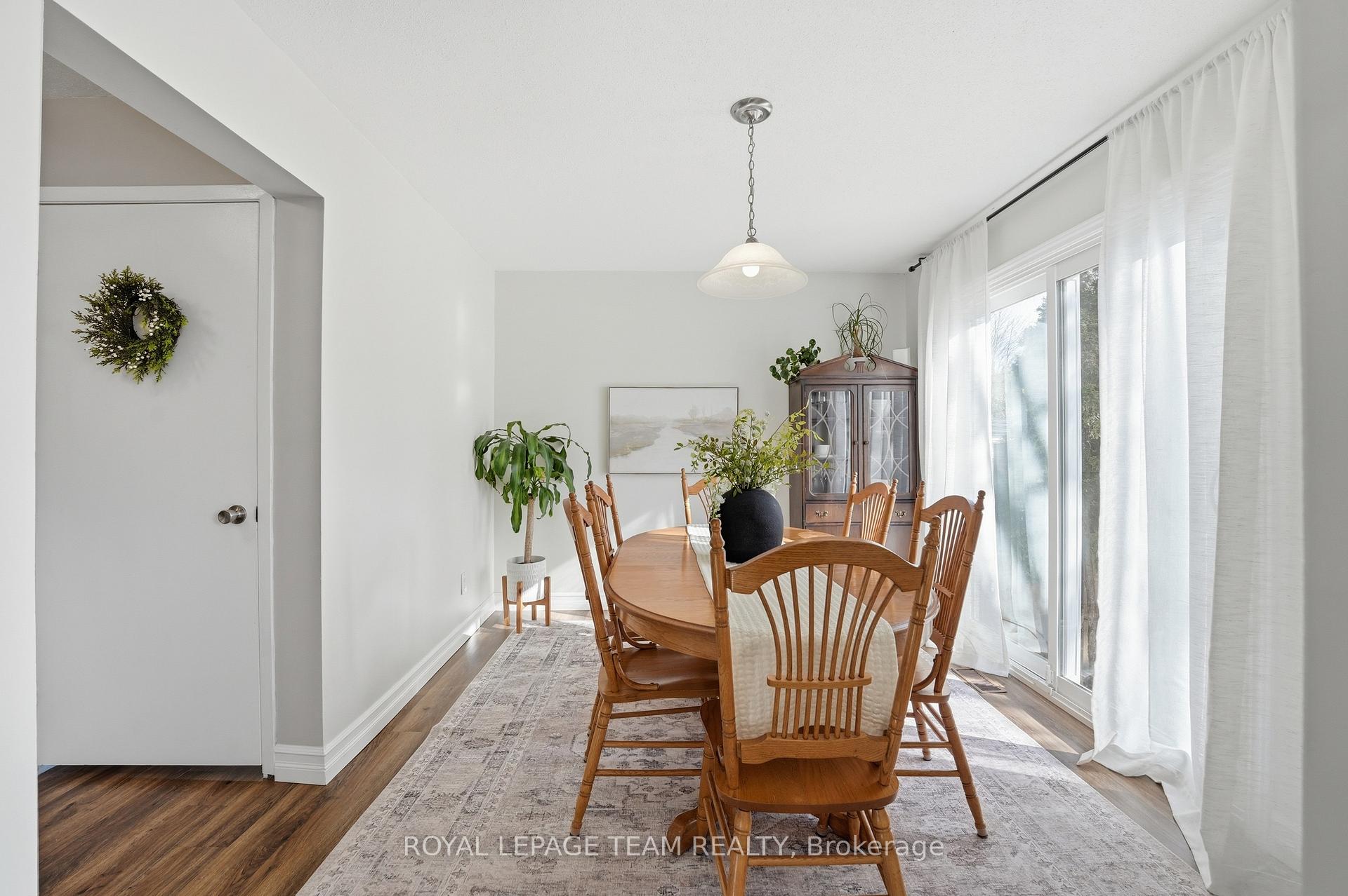 Photo 16 of 67 Castlefrank Road, Ottawa, Kanata - Glencairn/Hazeldean — HOMEH