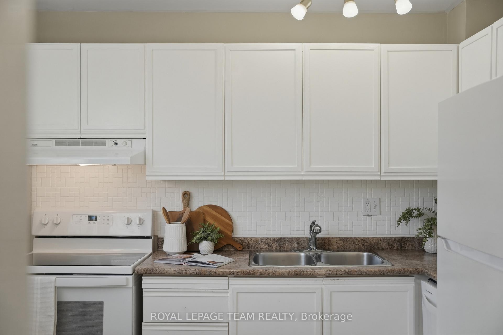 Photo 20 of 67 Castlefrank Road, Ottawa, Kanata - Glencairn/Hazeldean — HOMEH