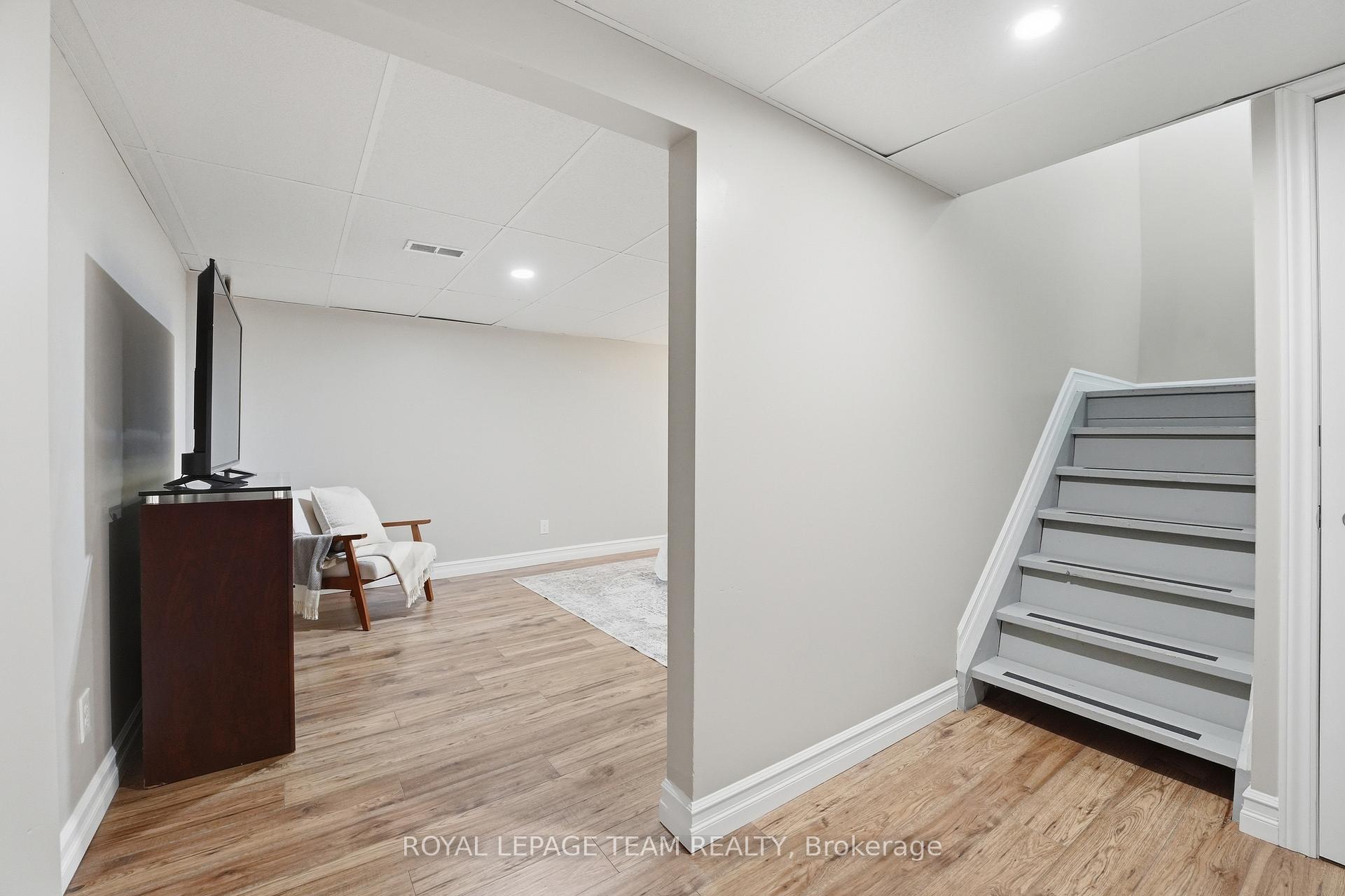 Photo 37 of 67 Castlefrank Road, Ottawa, Kanata - Glencairn/Hazeldean — HOMEH