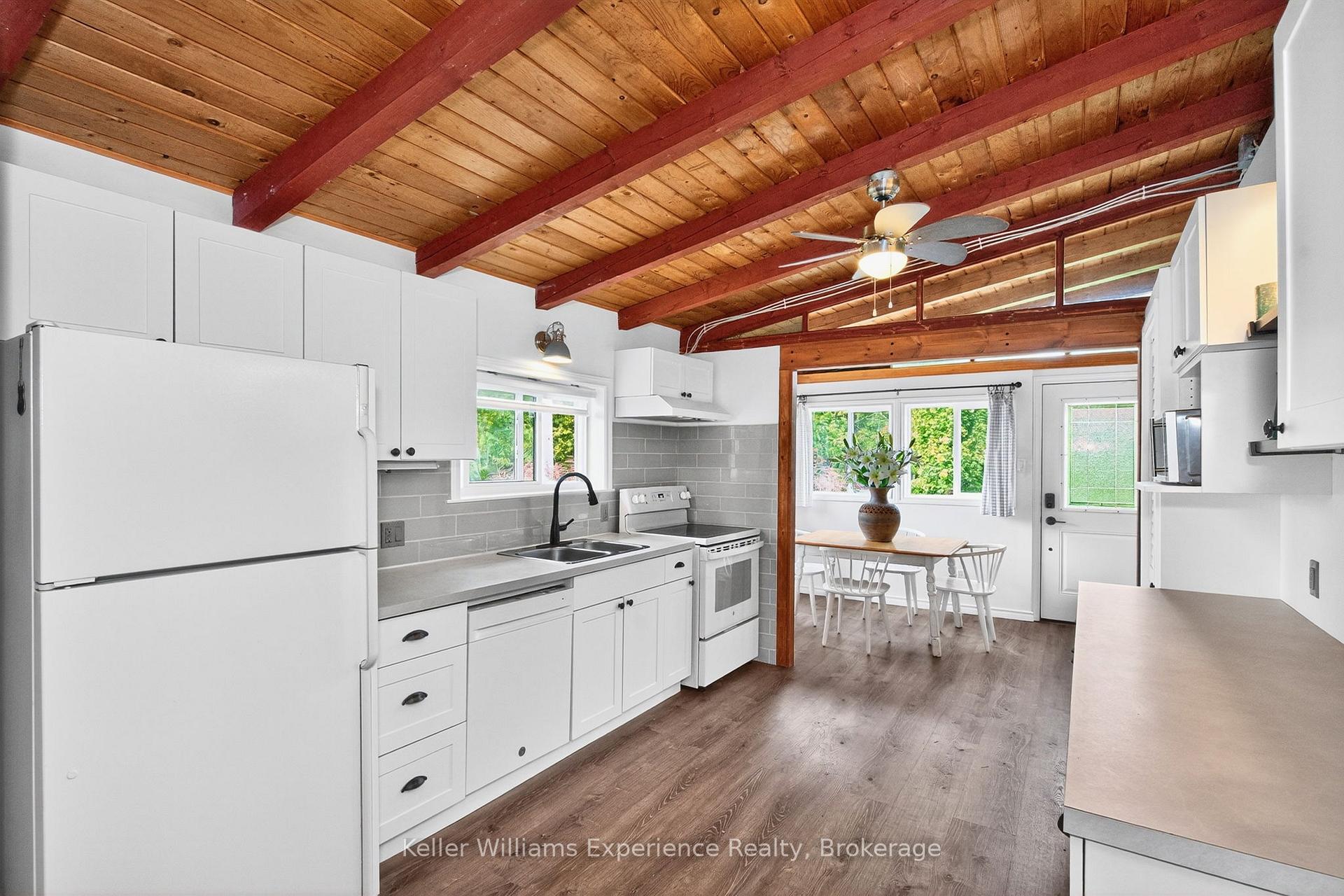 Photo 8 of 681 McMurtry Road, Midland — HOMEH