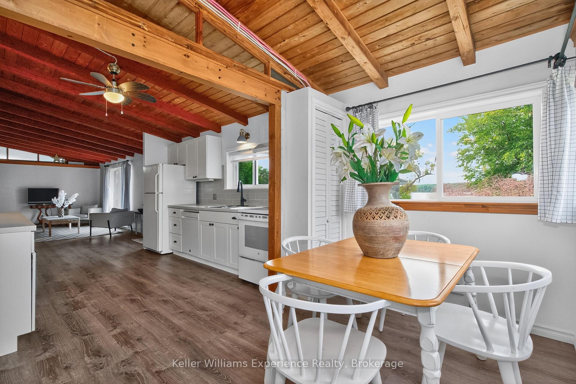 Photo 14 of 681 McMurtry Road, Midland — HOMEH