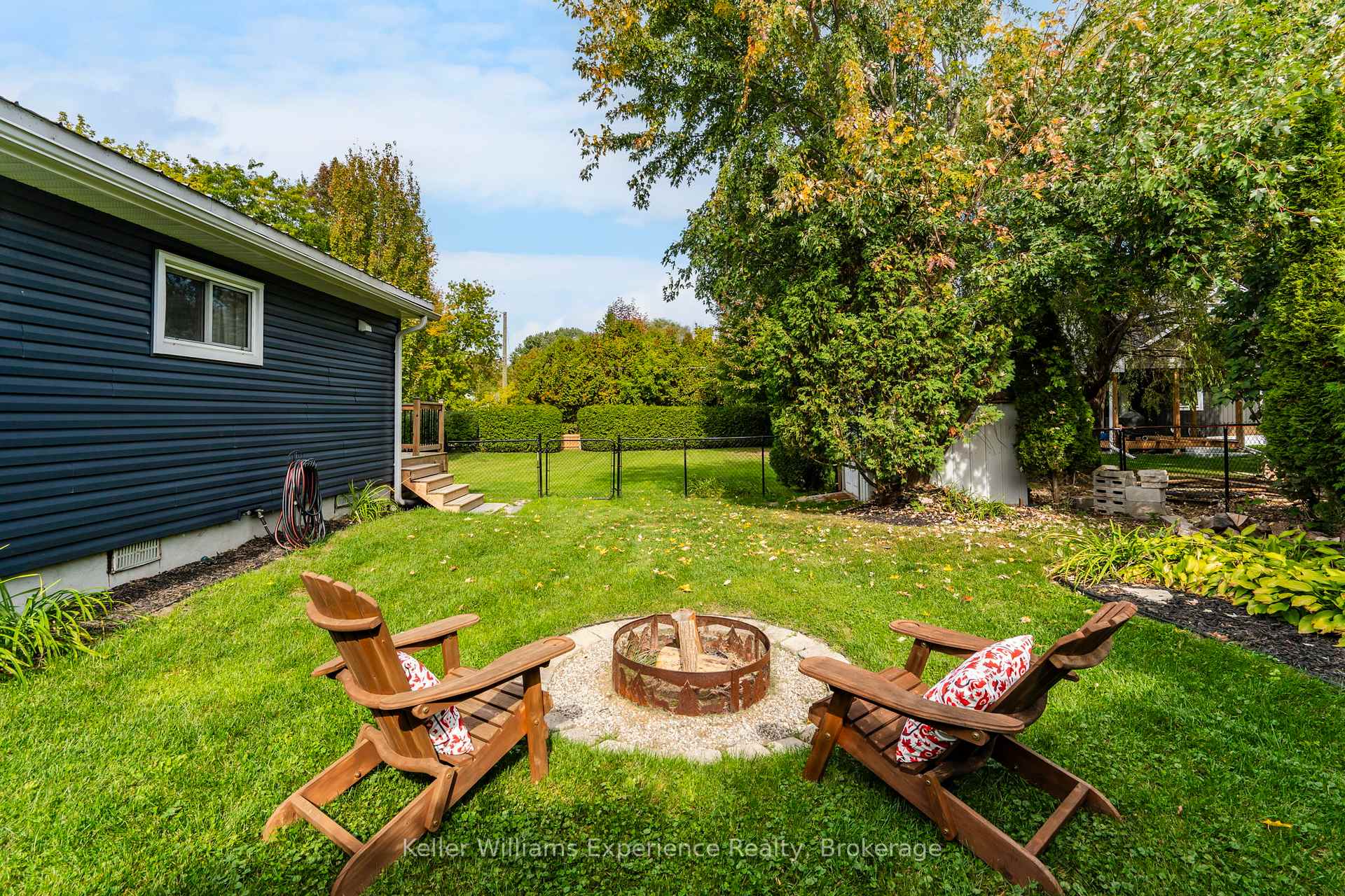 Photo 32 of 681 McMurtry Road, Midland — HOMEH