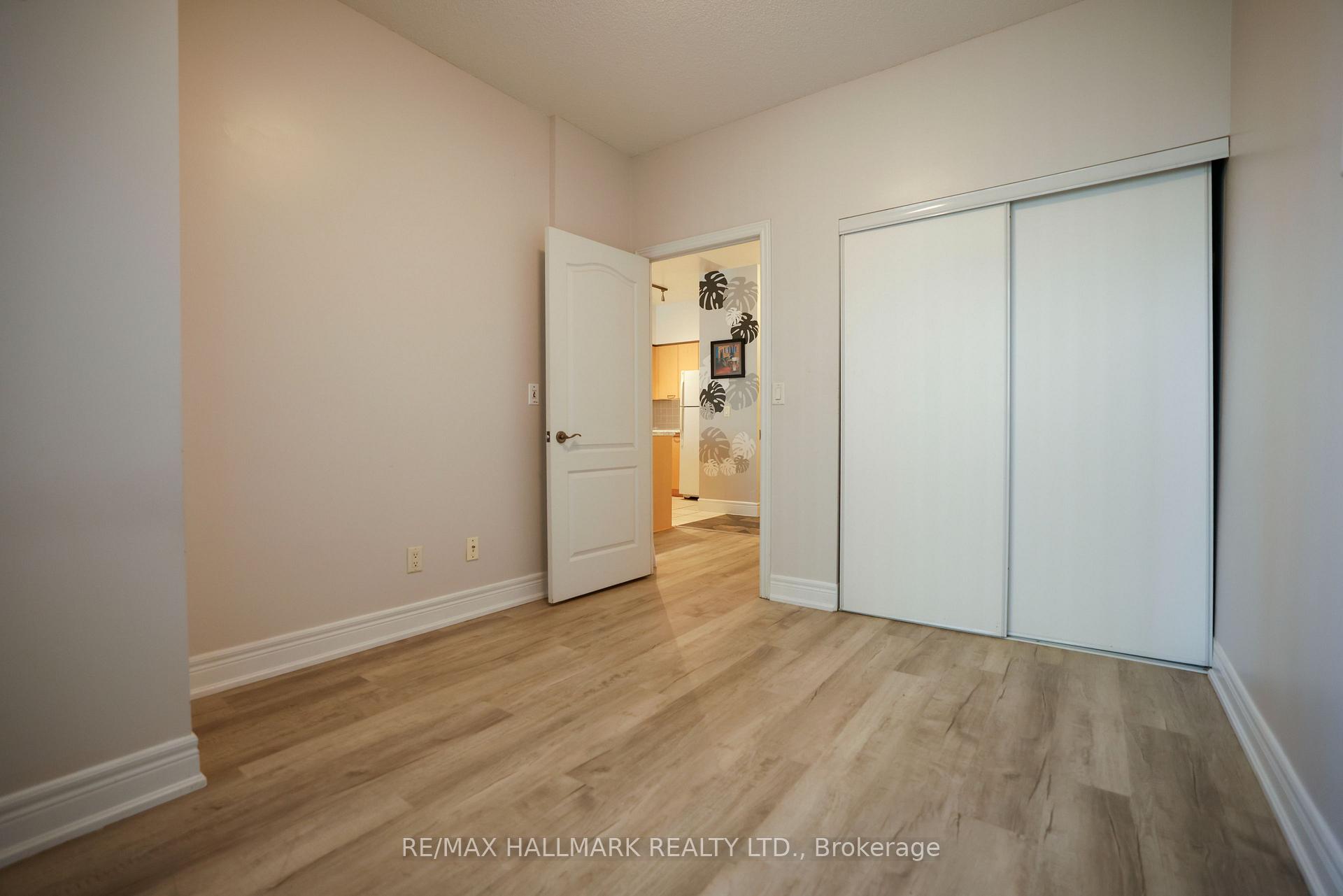 Photo 14 of Unit 112, 62 Suncrest Boulevard, Markham, Commerce Valley — HOMEH
