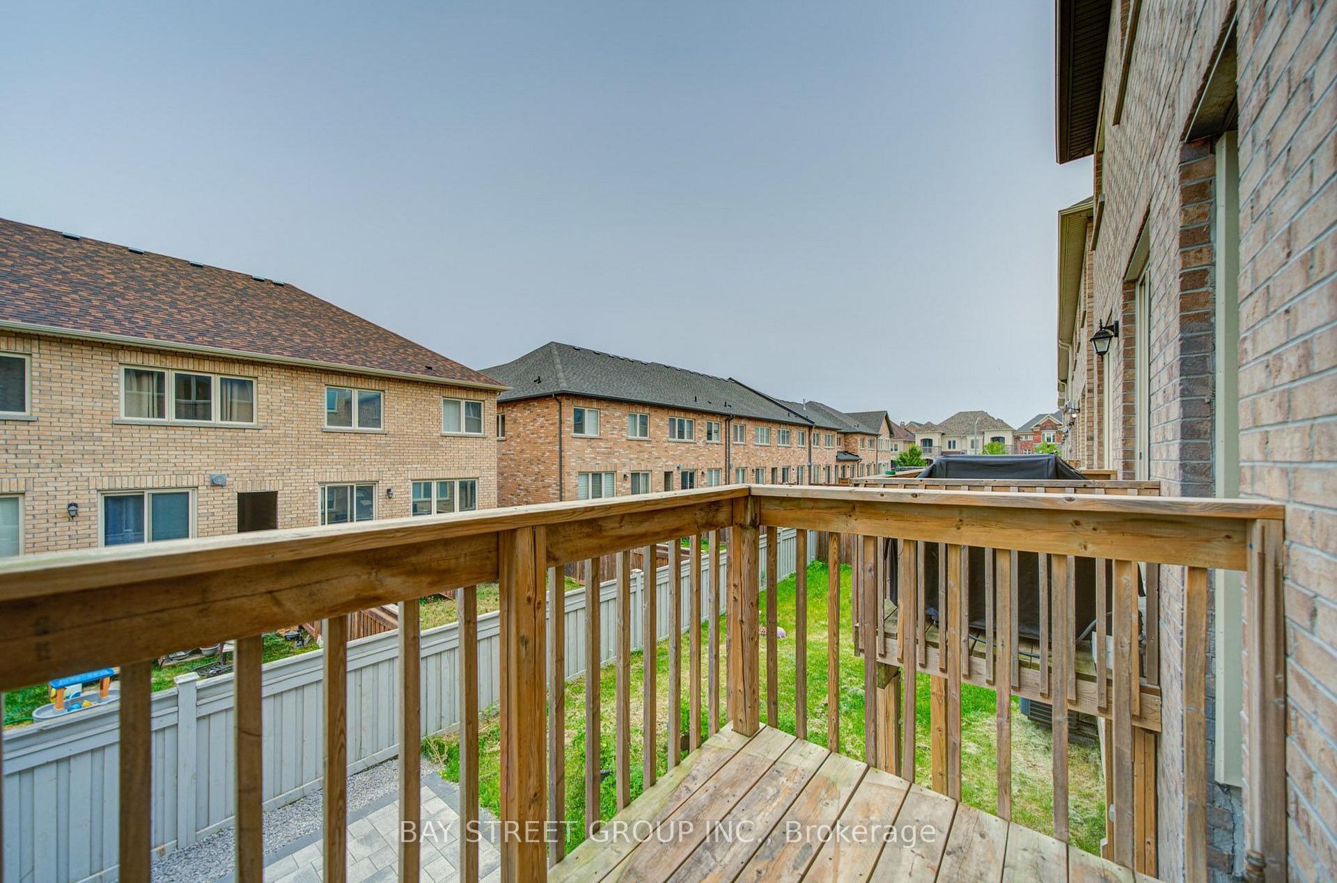 Photo 46 of 113 Drizzle Crescent, Richmond Hill, Oak Ridges — HOMEH