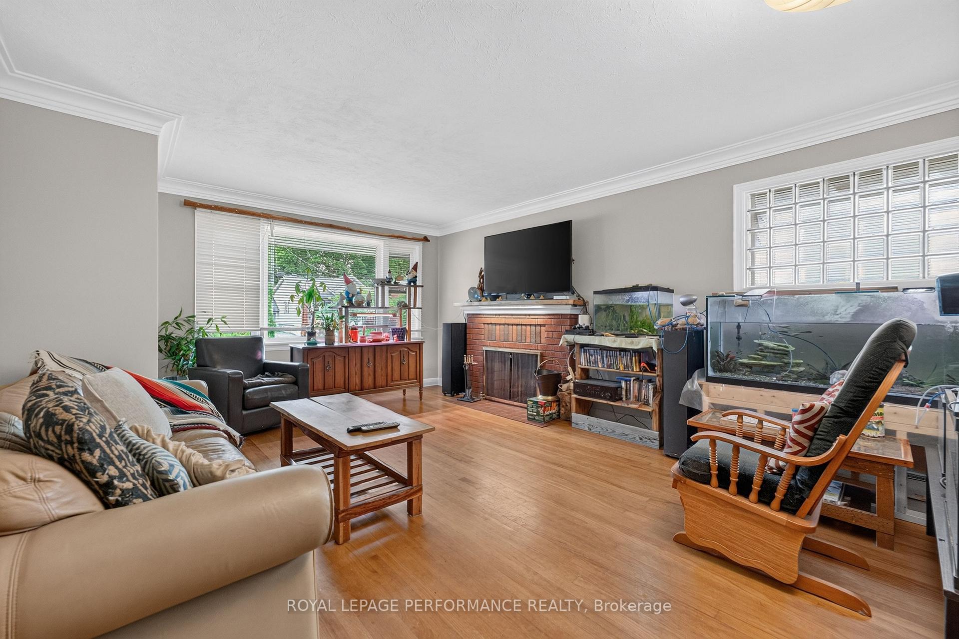 Photo 6 of 245 Compton Avenue, Ottawa, Woodroffe — HOMEH