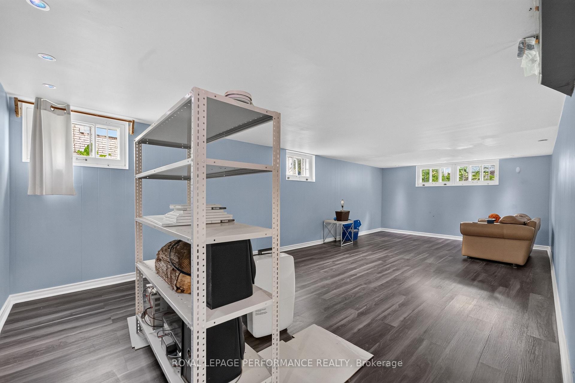 Photo 18 of 245 Compton Avenue, Ottawa, Woodroffe — HOMEH