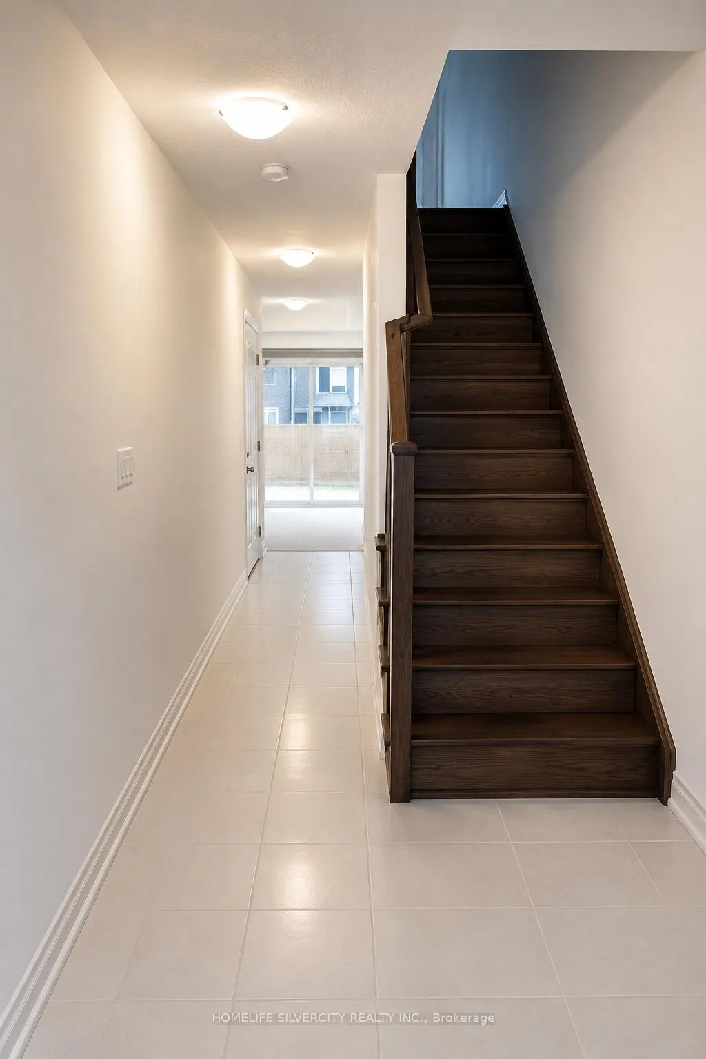 Photo 2 of 41 Humberstone Drive, Halton Hills, Georgetown — HOMEH