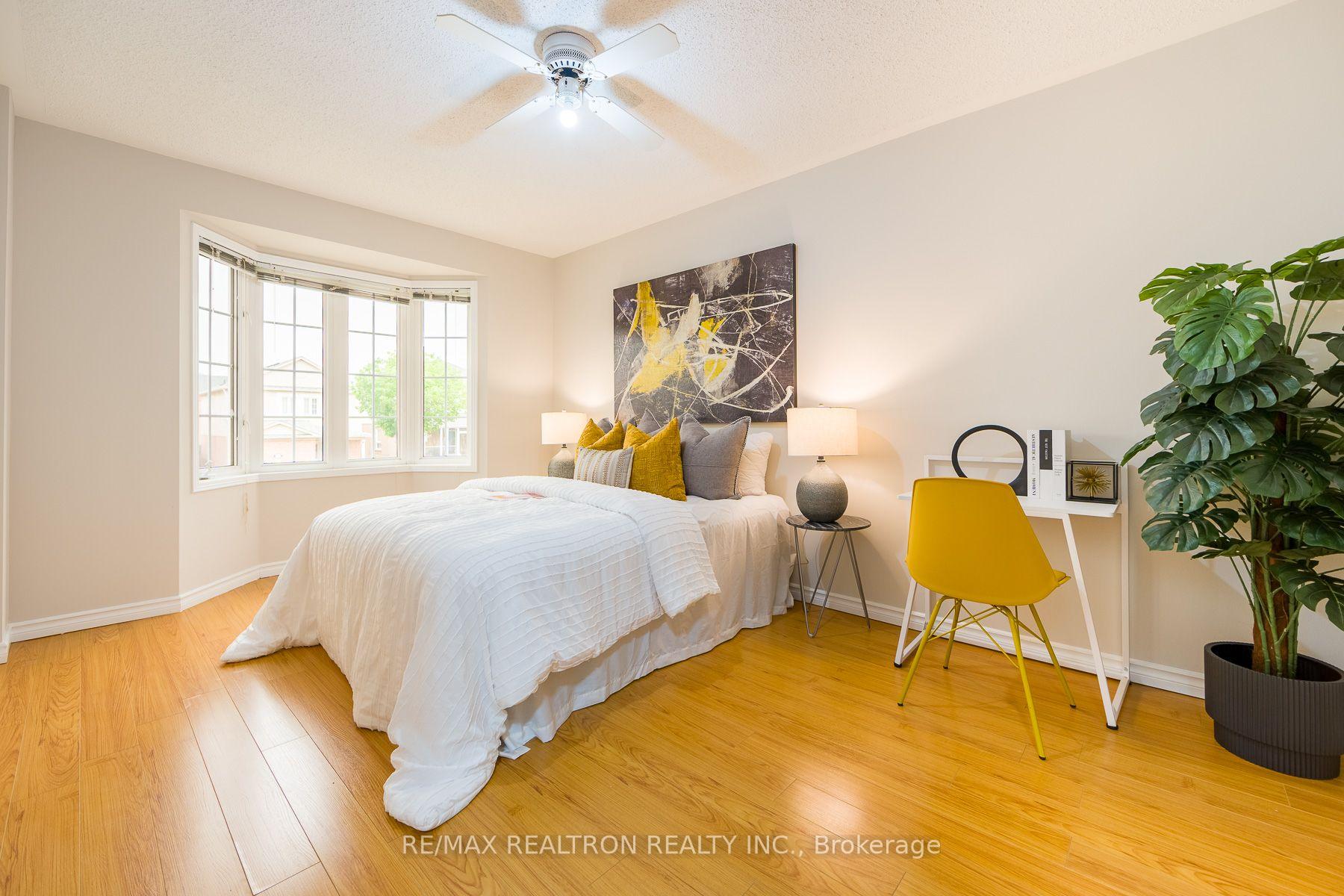 Photo 12 of 1 Heathwood Drive, Brampton, Fletcher's Meadow — HOMEH