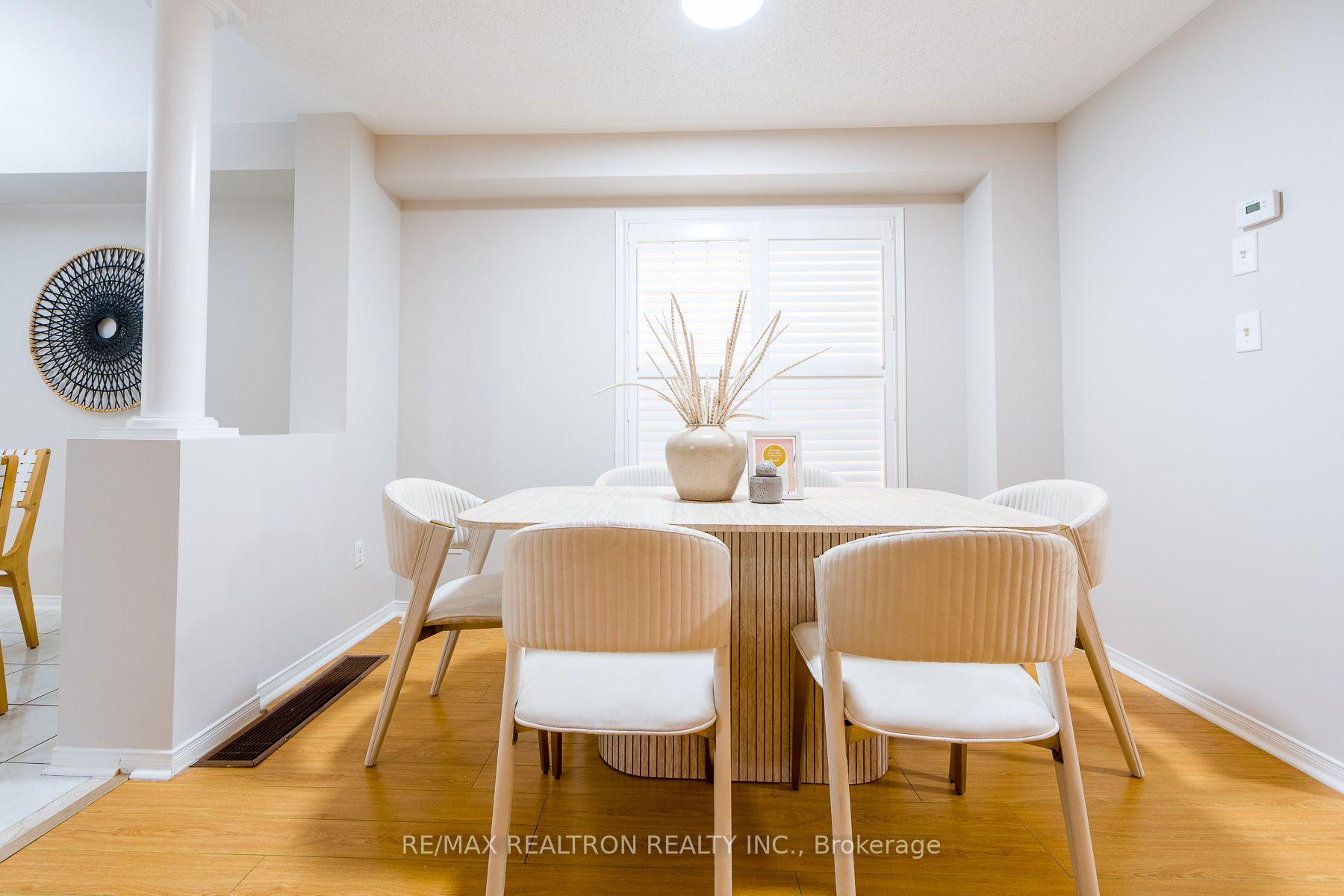 Photo 24 of 1 Heathwood Drive, Brampton, Fletcher's Meadow — HOMEH