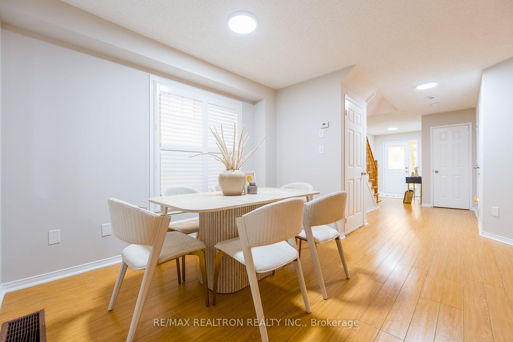 Photo 26 of 1 Heathwood Drive, Brampton, Fletcher's Meadow — HOMEH