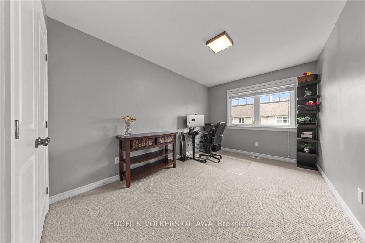 Photo 25 of 520 Rochefort Circle, Ottawa, Avalon West — HOMEH