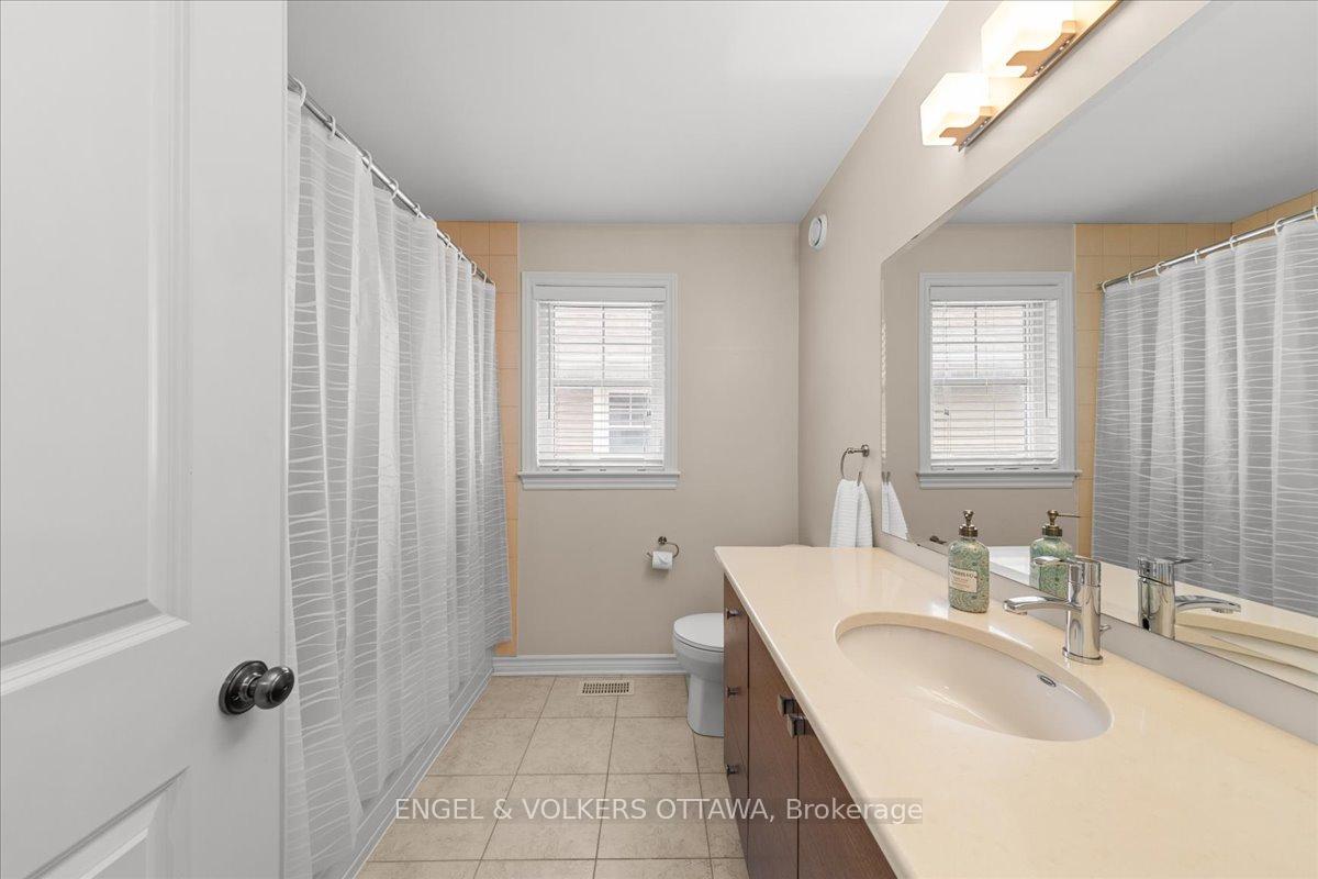 Photo 26 of 520 Rochefort Circle, Ottawa, Avalon West — HOMEH