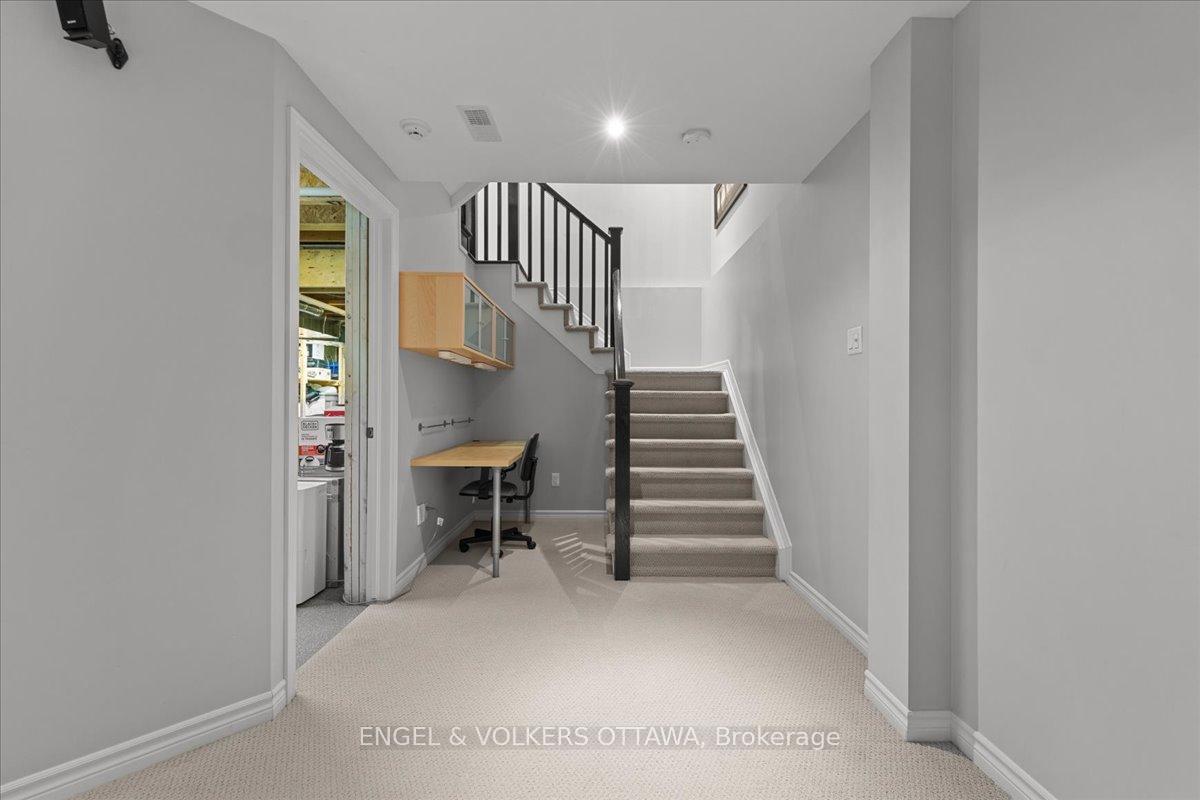 Photo 28 of 520 Rochefort Circle, Ottawa, Avalon West — HOMEH