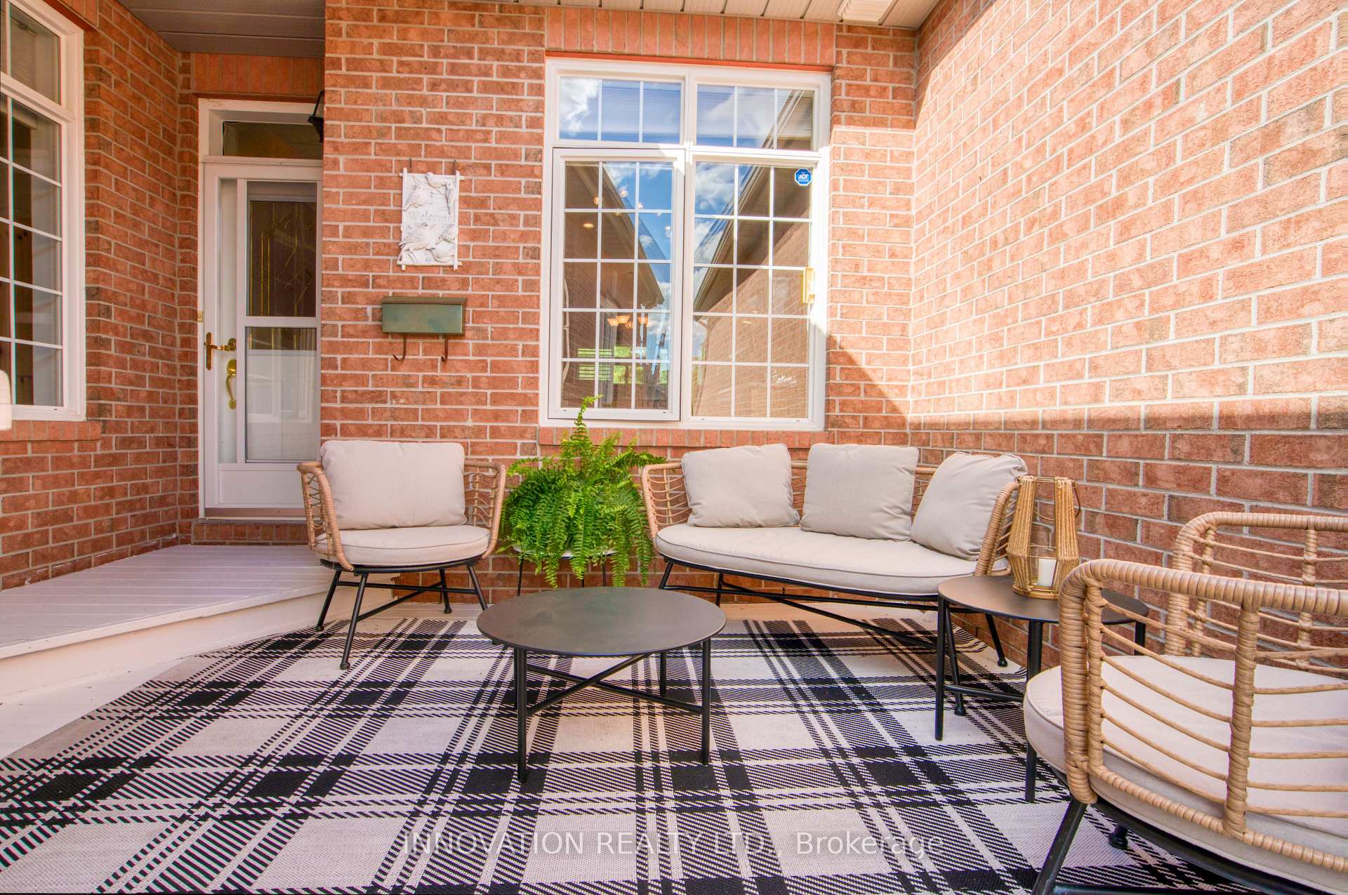 Photo 3 of 27 Eileen Crescent, Ottawa, Stittsville (Central) — HOMEH
