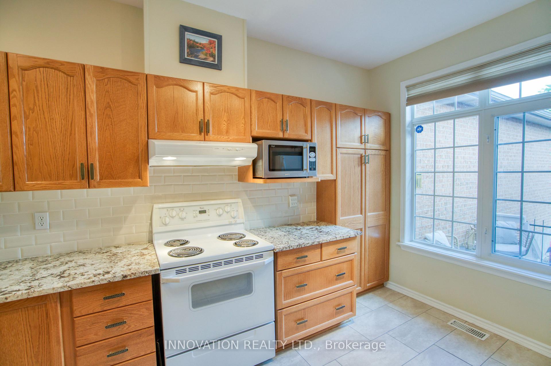 Photo 8 of 27 Eileen Crescent, Ottawa, Stittsville (Central) — HOMEH