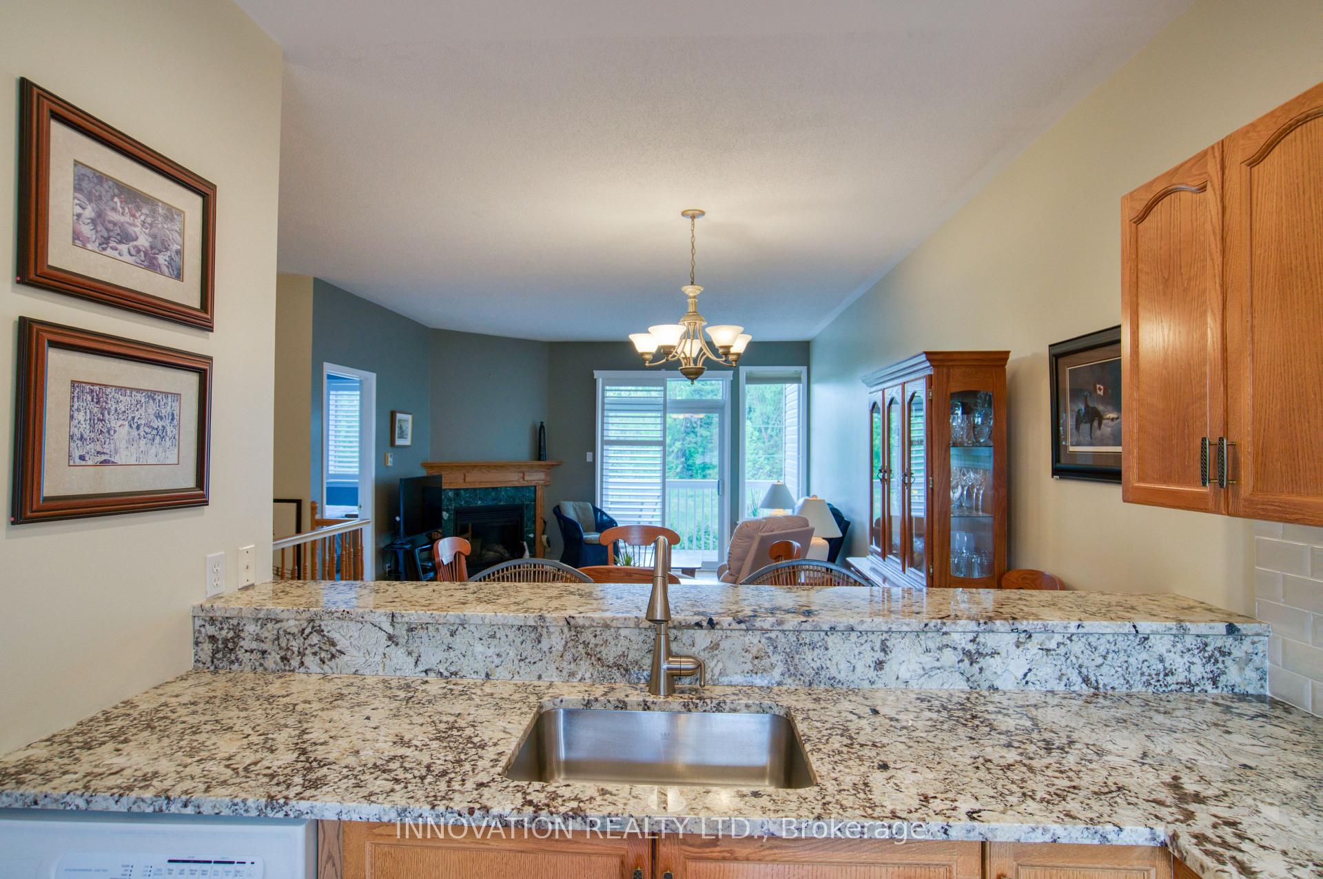 Photo 9 of 27 Eileen Crescent, Ottawa, Stittsville (Central) — HOMEH