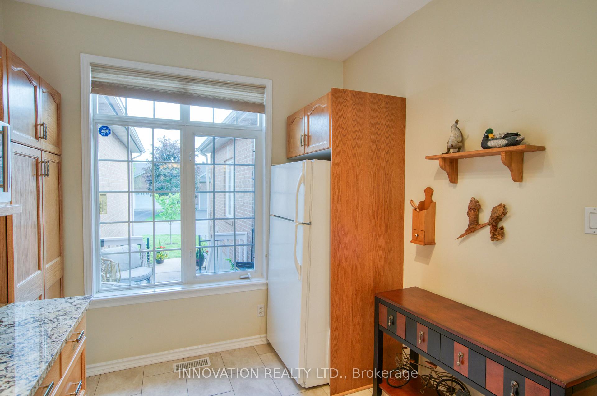 Photo 10 of 27 Eileen Crescent, Ottawa, Stittsville (Central) — HOMEH
