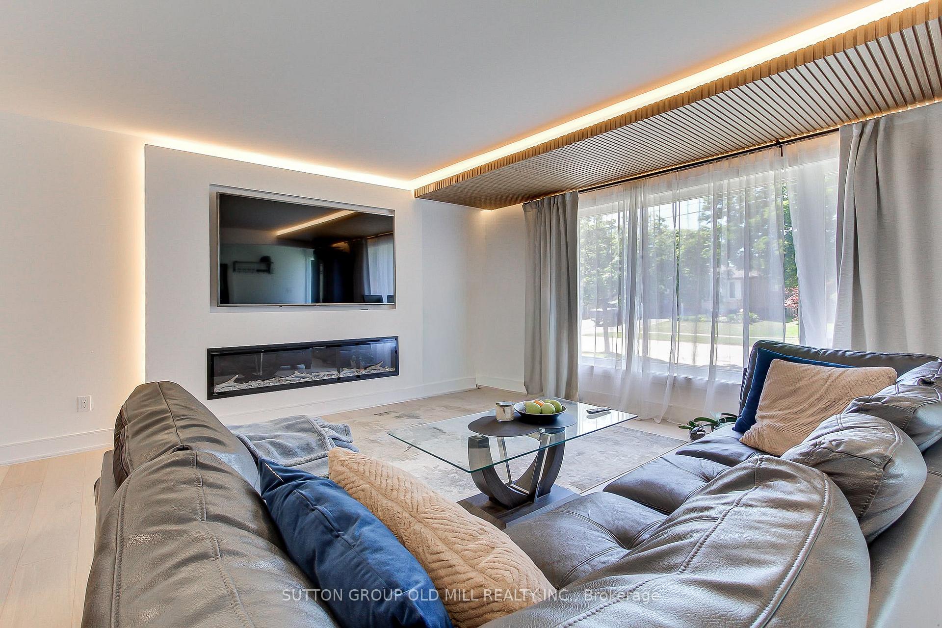 Photo 6 of 23 Moore Park Crescent, Halton Hills, Georgetown — HOMEH