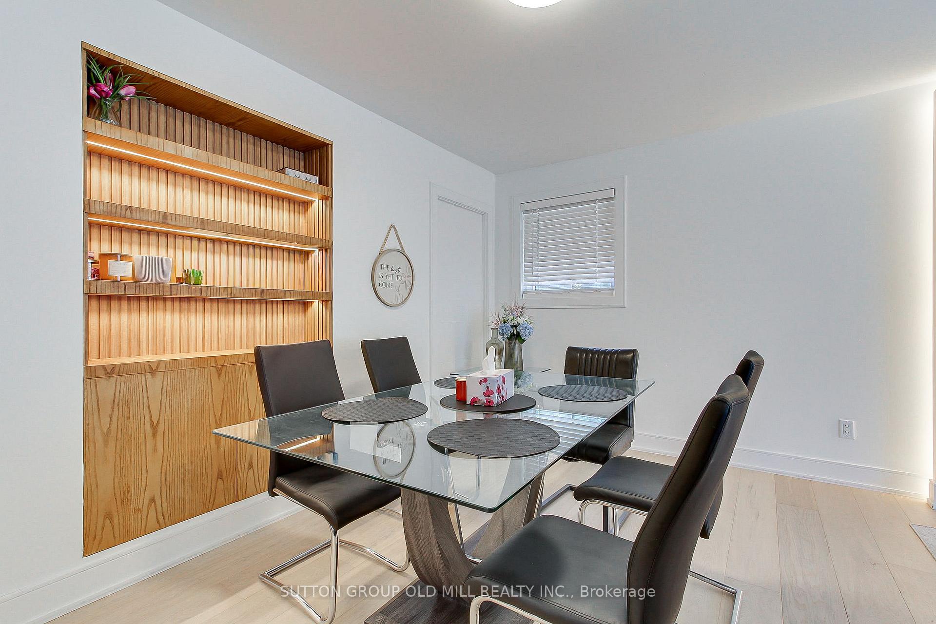 Photo 10 of 23 Moore Park Crescent, Halton Hills, Georgetown — HOMEH
