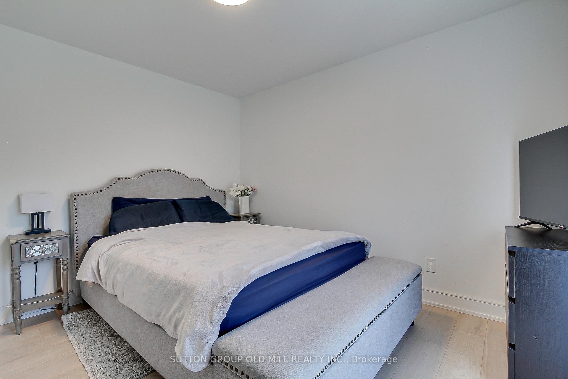 Photo 19 of 23 Moore Park Crescent, Halton Hills, Georgetown — HOMEH