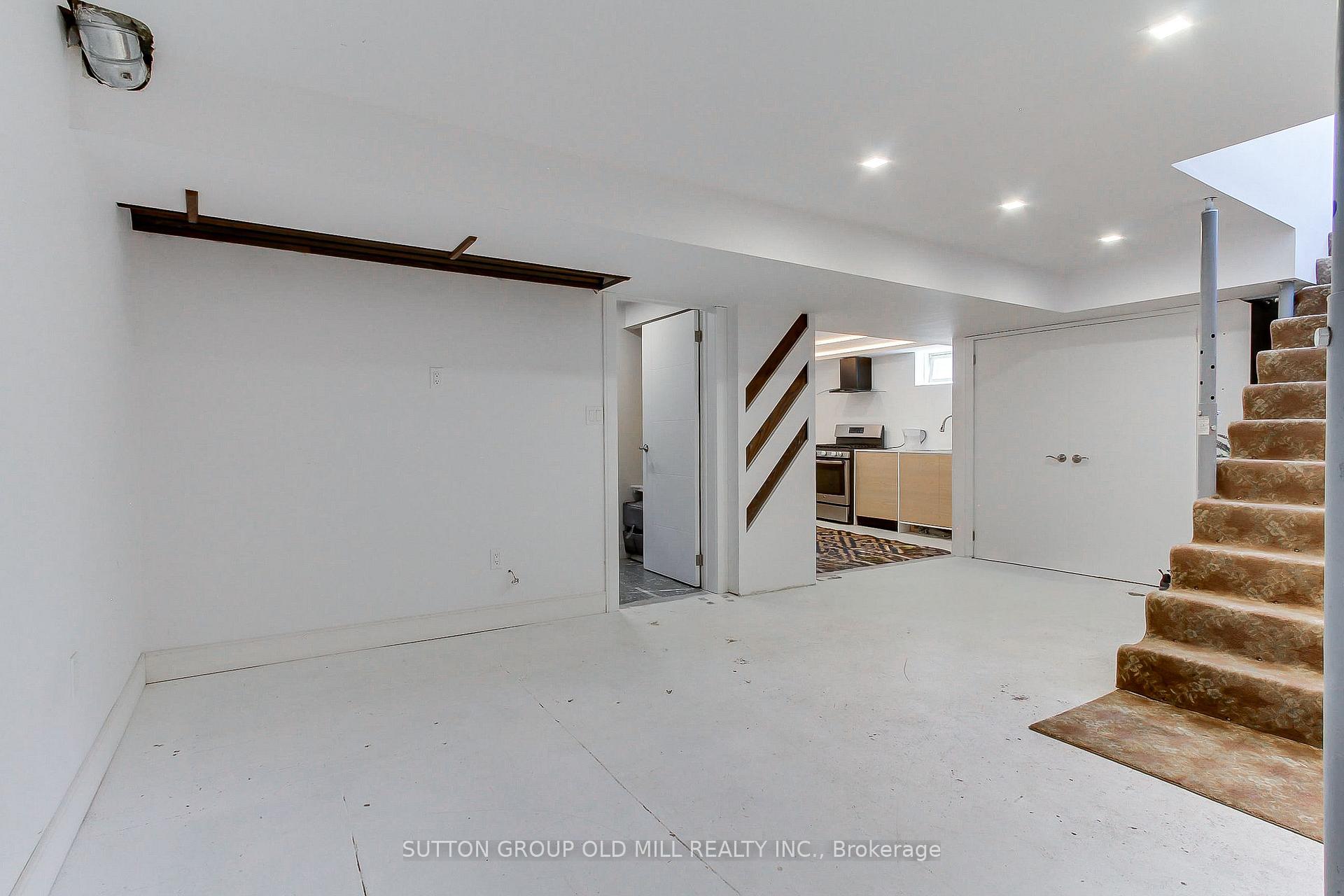 Photo 32 of 23 Moore Park Crescent, Halton Hills, Georgetown — HOMEH