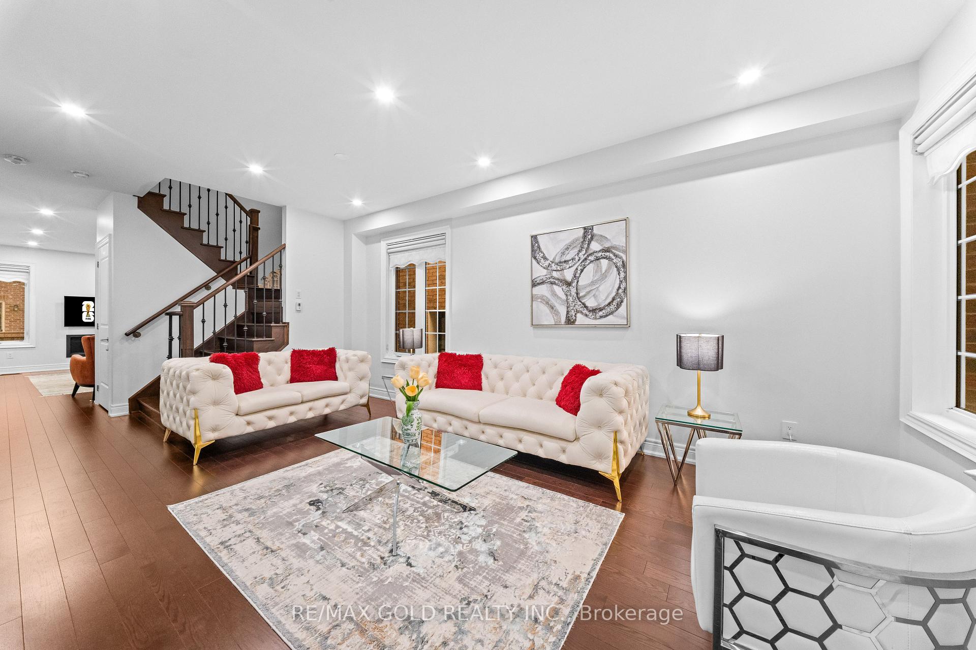 Photo 2 of 11 Sinatra Street, Brampton, Sandringham-Wellington North — HOMEH