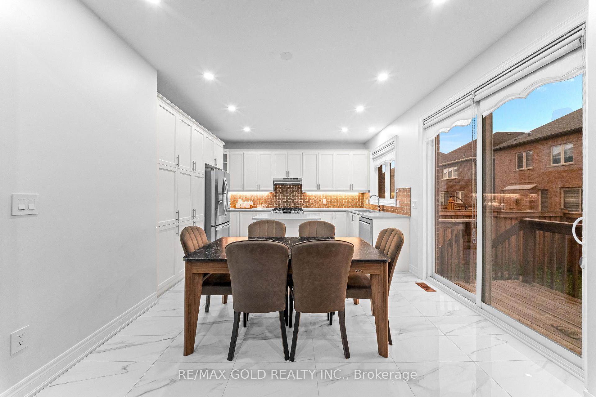 Photo 7 of 11 Sinatra Street, Brampton, Sandringham-Wellington North — HOMEH