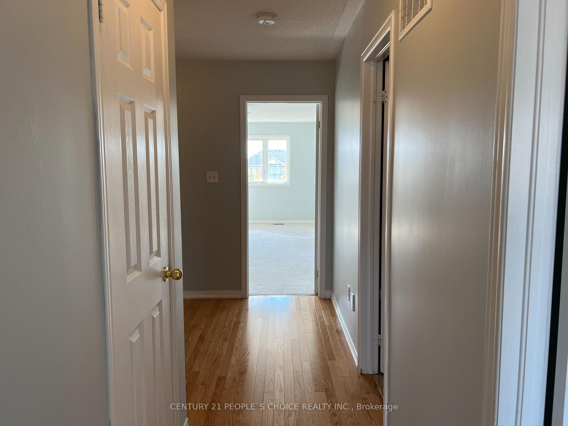Photo 4 of 88 Delport Close, Brampton, Bram East — HOMEH