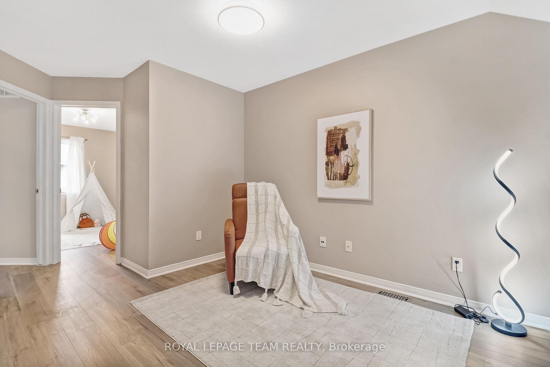 Photo 18 of 280 Keltie Private, Ottawa, Barrhaven - Longfields — HOMEH