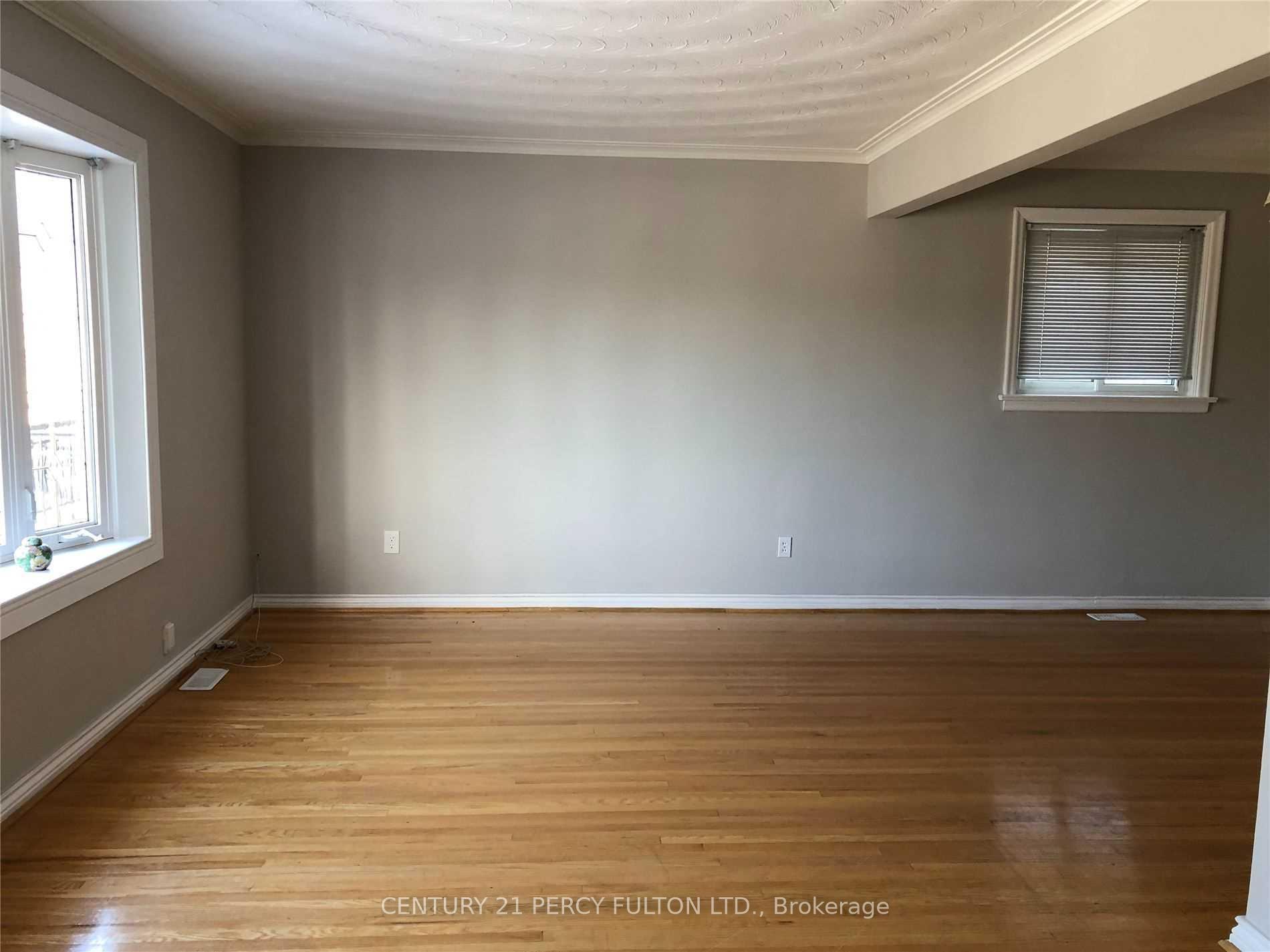 Photo 2 of 21 Ivanhoe Court, Scarborough, Wexford-Maryvale — HOMEH