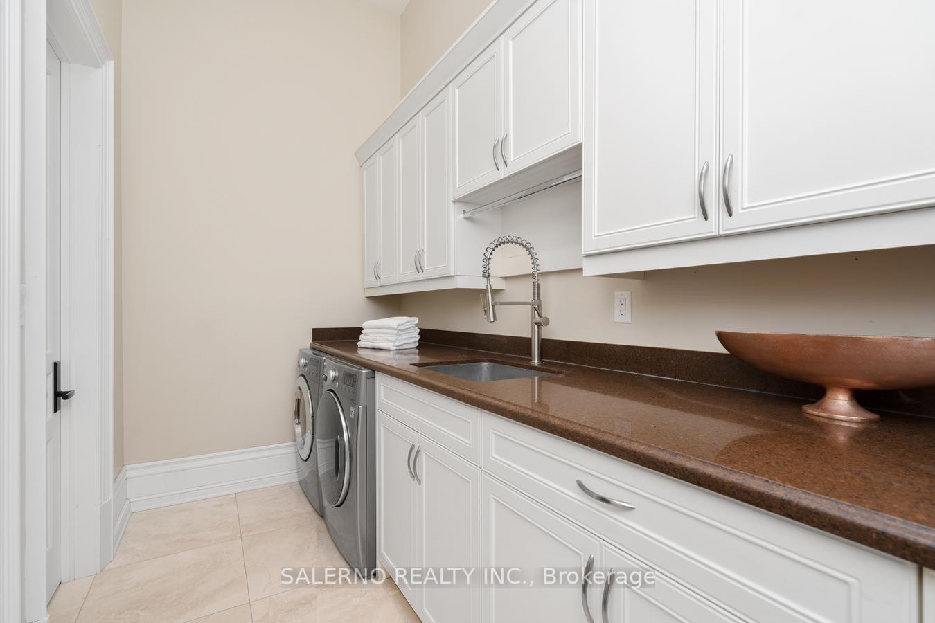Photo 18 of 71 Grand Vellore Crescent, Vaughan, Vellore Village — HOMEH